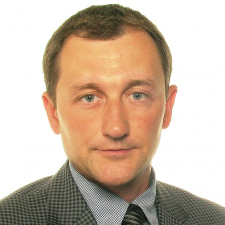Олег Бесполитов
